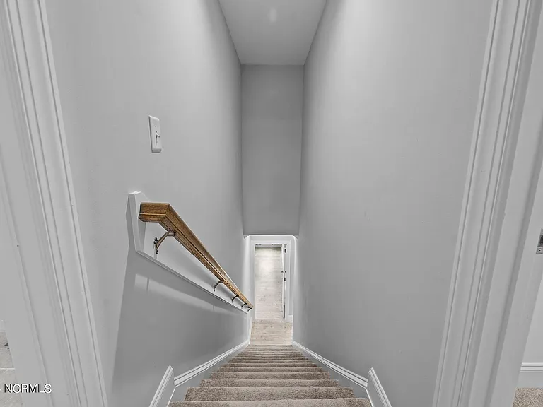 428 Gretchen Rd — Photo 34
