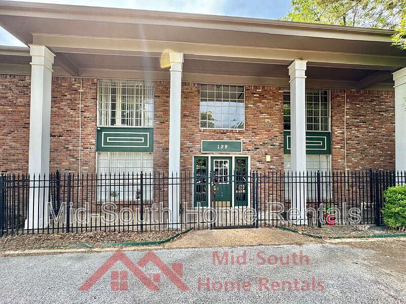 1st image of 129 Stonewall St APT 1