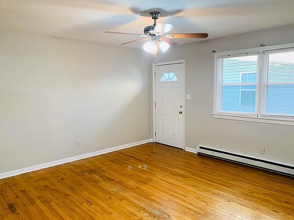 4th image of 1013 McKinley Ave