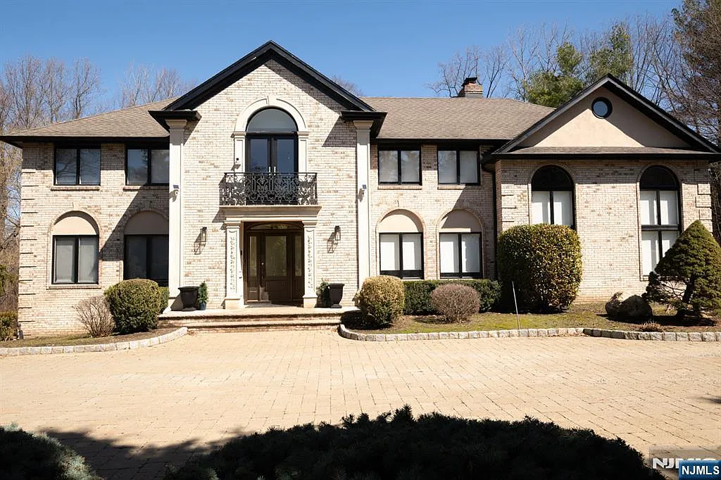 250 Truman Dr photo 1