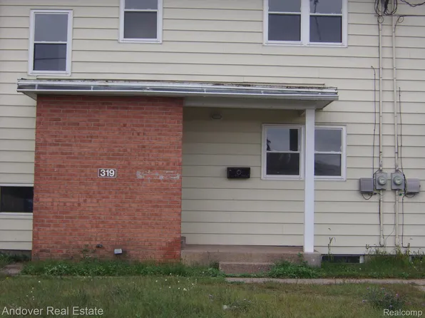 319 Dart St, Gwinn, MI 49841