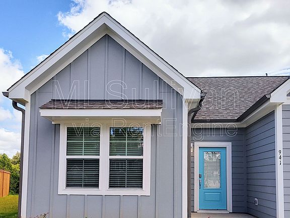 2nd image of 941 Steep Meadow Ln