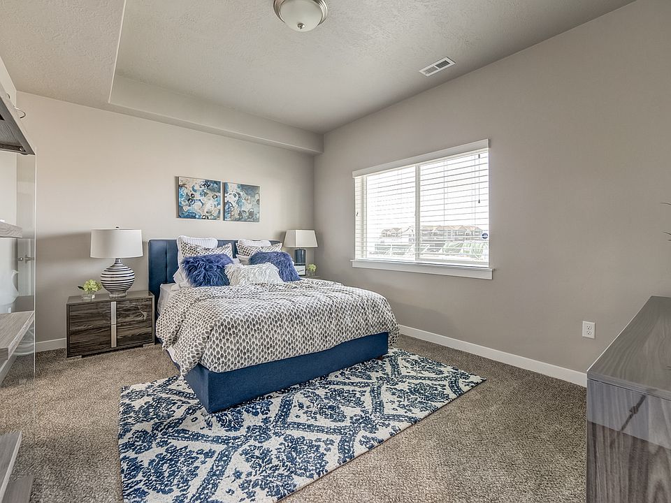 2nd image of 573 E 210 N Unit 208