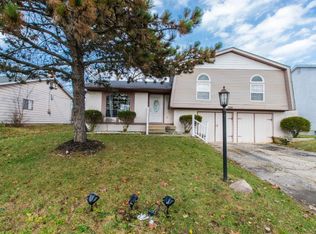 1024 W Kemper Rd, Cincinnati, OH 45240