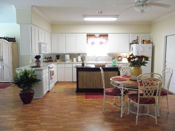 5th image of 3 Westlake Dr