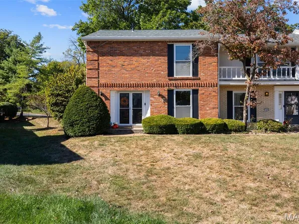 13430 Manorlac Dr, Saint Louis, MO 63141