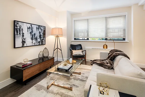 Rented by Greystar | media 2