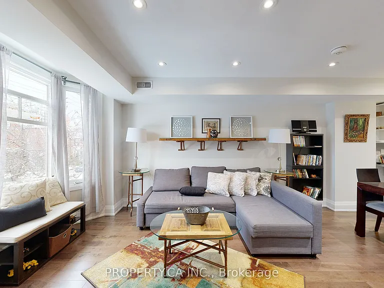635 Christie St #UPPER — Photo 5