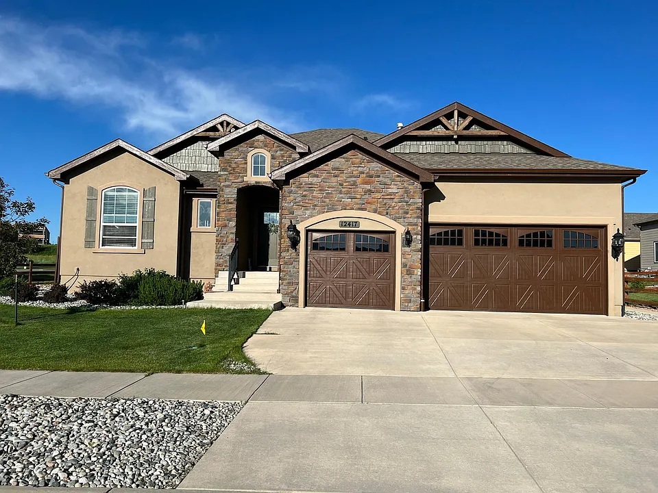 12417 Salmon Stone Point