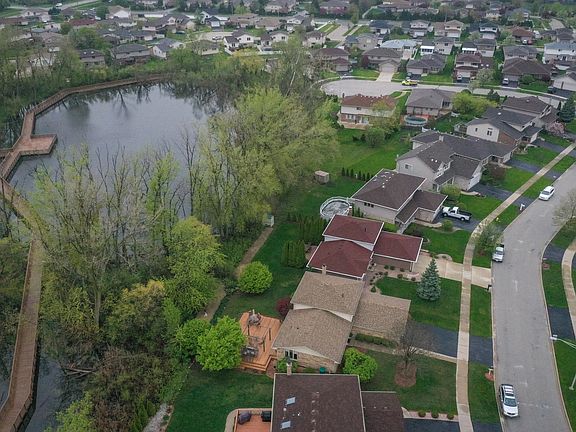 4th image of 16418 Morgan Ln