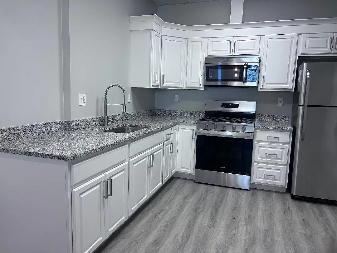 Studio, $1,450 — Photo 1