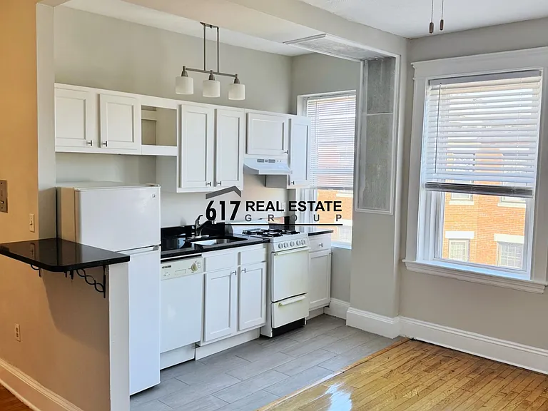 1185 Commonwealth Ave #119 — Photo 8