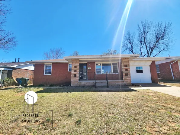 708 General Senter Dr, Midwest City, OK 73110