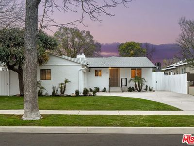 16207 Gilmore St, Van Nuys, CA, 91406