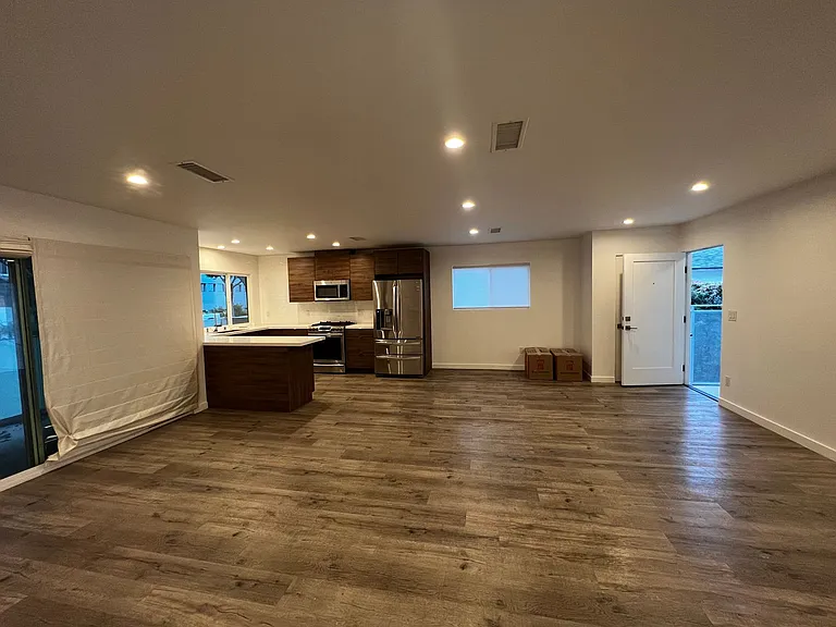 1233 Franklin St #101 — Photo 9