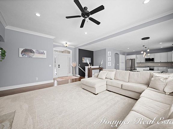 5th image of 1791 68th St SW