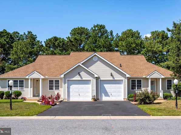 932 W Schumaker Manor Dr, Salisbury, MD 21804