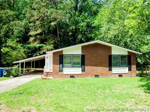835 Durwood Dr, Fayetteville, NC 28311