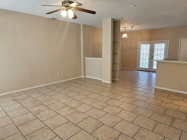 7013 Alabonson Rd — Photo 3