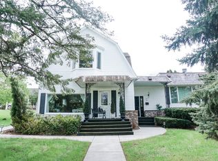 109 College Ave S, Wessington Springs, SD 57382