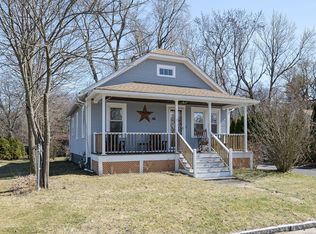 83 Mazarin St, Springfield, MA 01151