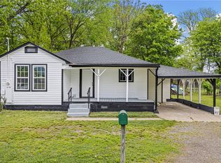 501 E 7th St, Danville, AR 72833