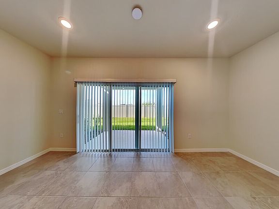 5th image of 3187 Emerald Acres Ln