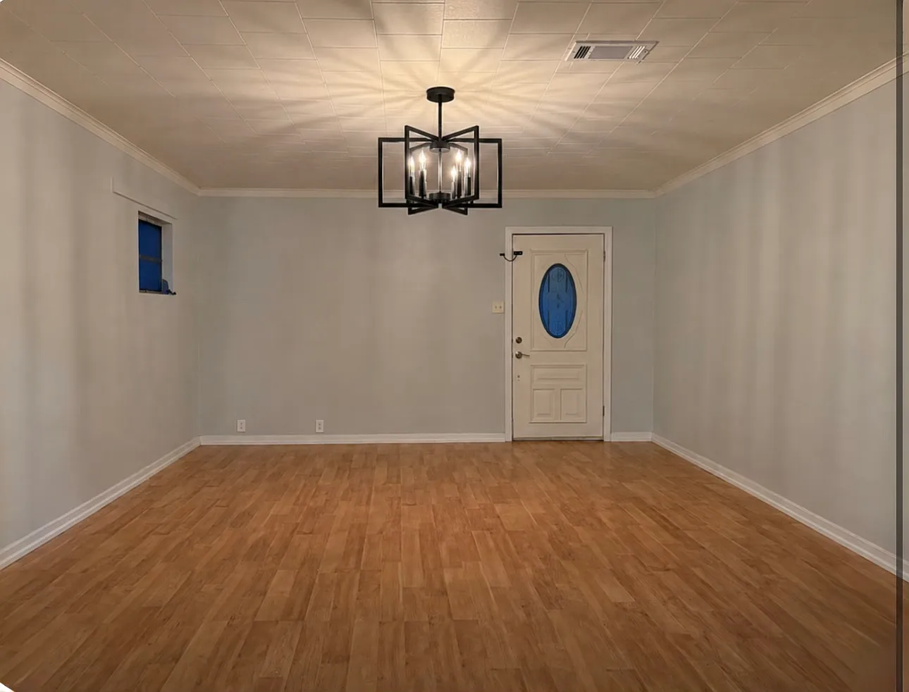 3 bed, 1.5 bath, 2066 sqft, $1,850 — Photo 4