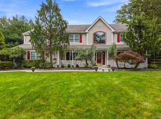151 Gnarled Hollow Road, East Setauket, NY 11733