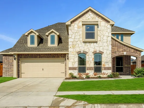 1957 Silverleaf Dr, Glenn Heights, TX 75154