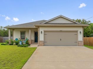 5414 Harmony Ln, Gulf Breeze, FL 32563