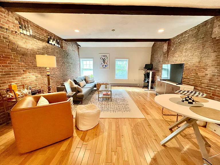 96 Commercial St #3 — Photo 3