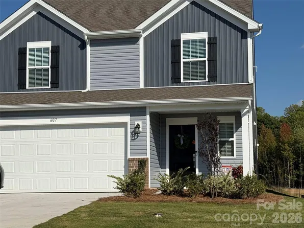 607 Hot Springs Dr, Kannapolis, NC 28081