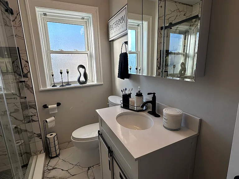 5549 N Lincoln Ave #2 — Photo 28