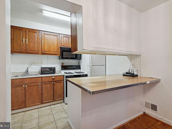 5th image of 121 Anacostia Ave NE