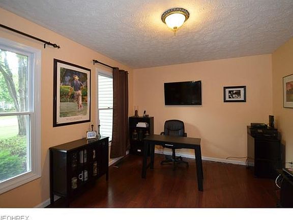 4th image of 576 Wedgewood Dr