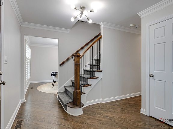 4th image of 3642 Russett Ln