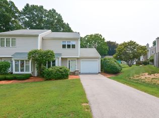 101 Oakwood Ln #101, Worcester, MA 01604