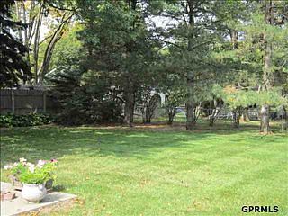 5th image of 9906 Ontario St