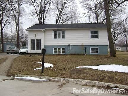 1st image of 124 Forest Cir