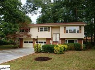 101 Salado Ln, Mauldin, SC 29662