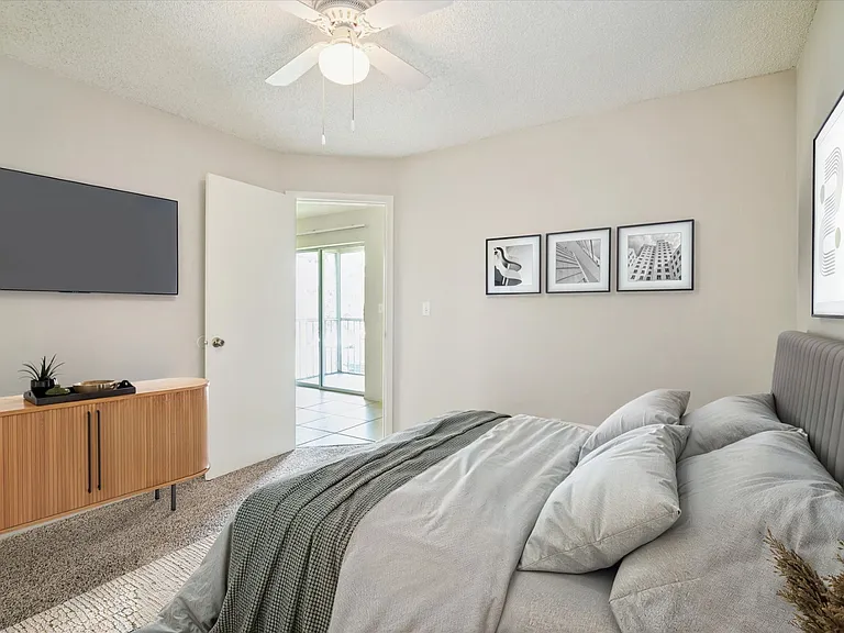 One Bedroom - 1 Bed / 1 Bath - 548 Sq.Ft.