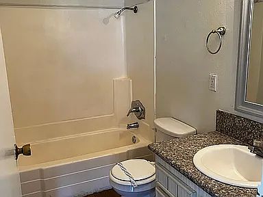 4th image of 1541 E Harmon Ave APT 104