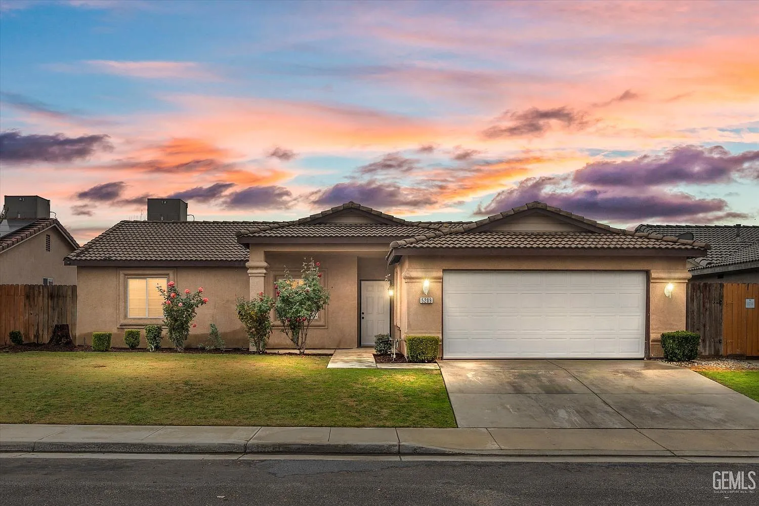 5209 Casa Bonita Dr photo 1