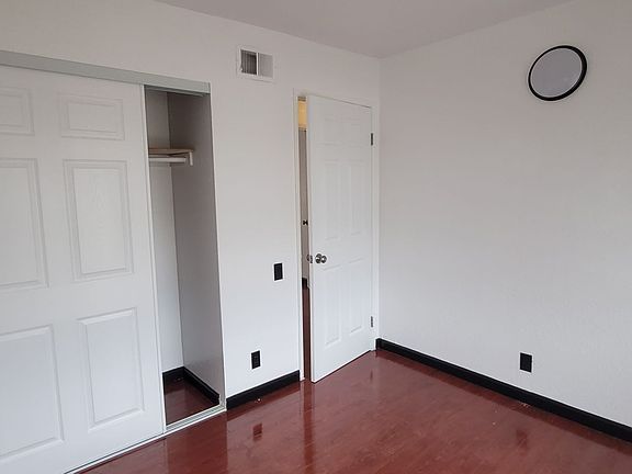 5th image of 1390 Crucero Dr APT C