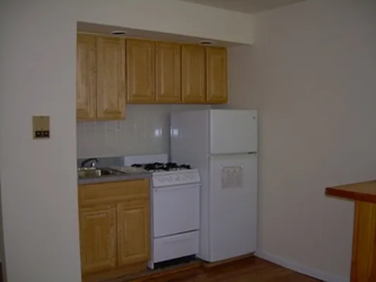 Rented by City Connections Realty | media 33