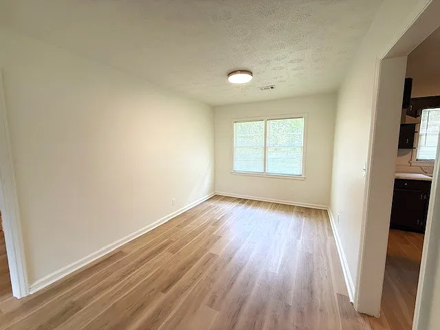 2408 Cornell Ave — Photo 5