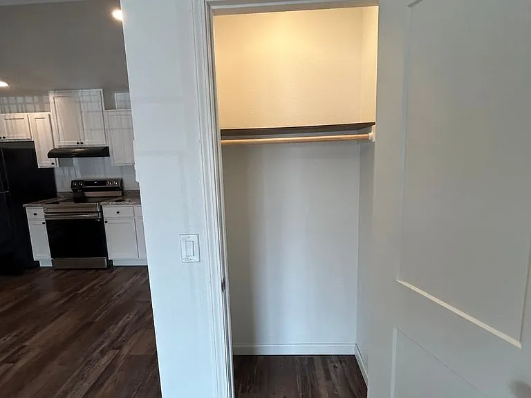 1214 Mosinee Ave — Photo 6