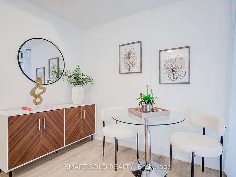 268 Buchanan Dr #305W — Photo 26