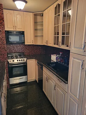 Rented by Douglas Elliman | media 6
